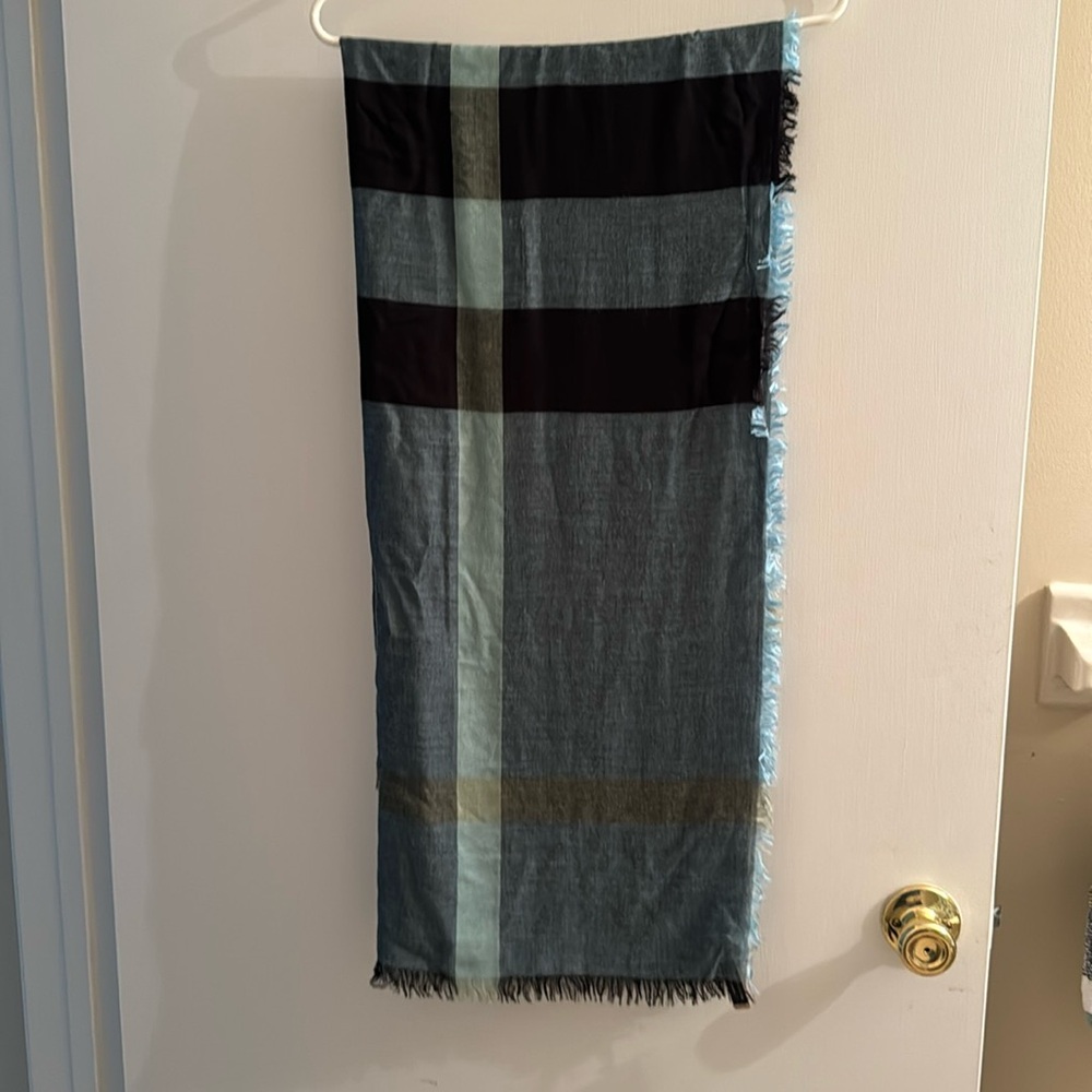 Burberry lightweight check scarf -Blue-Grey